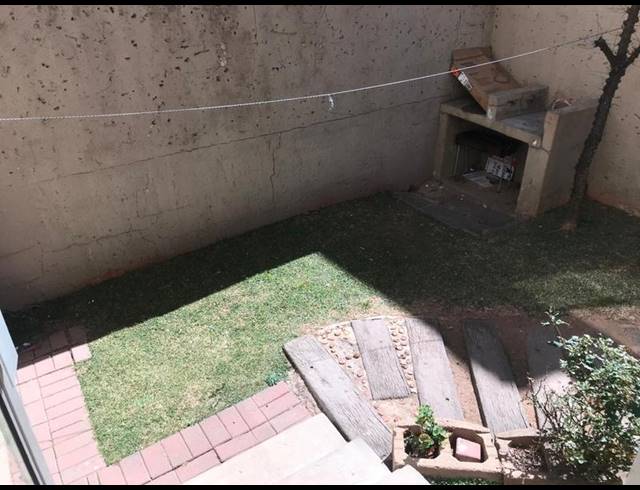 2 BEDROOM APARTMENT FOR SALE IN WESTCLIFF